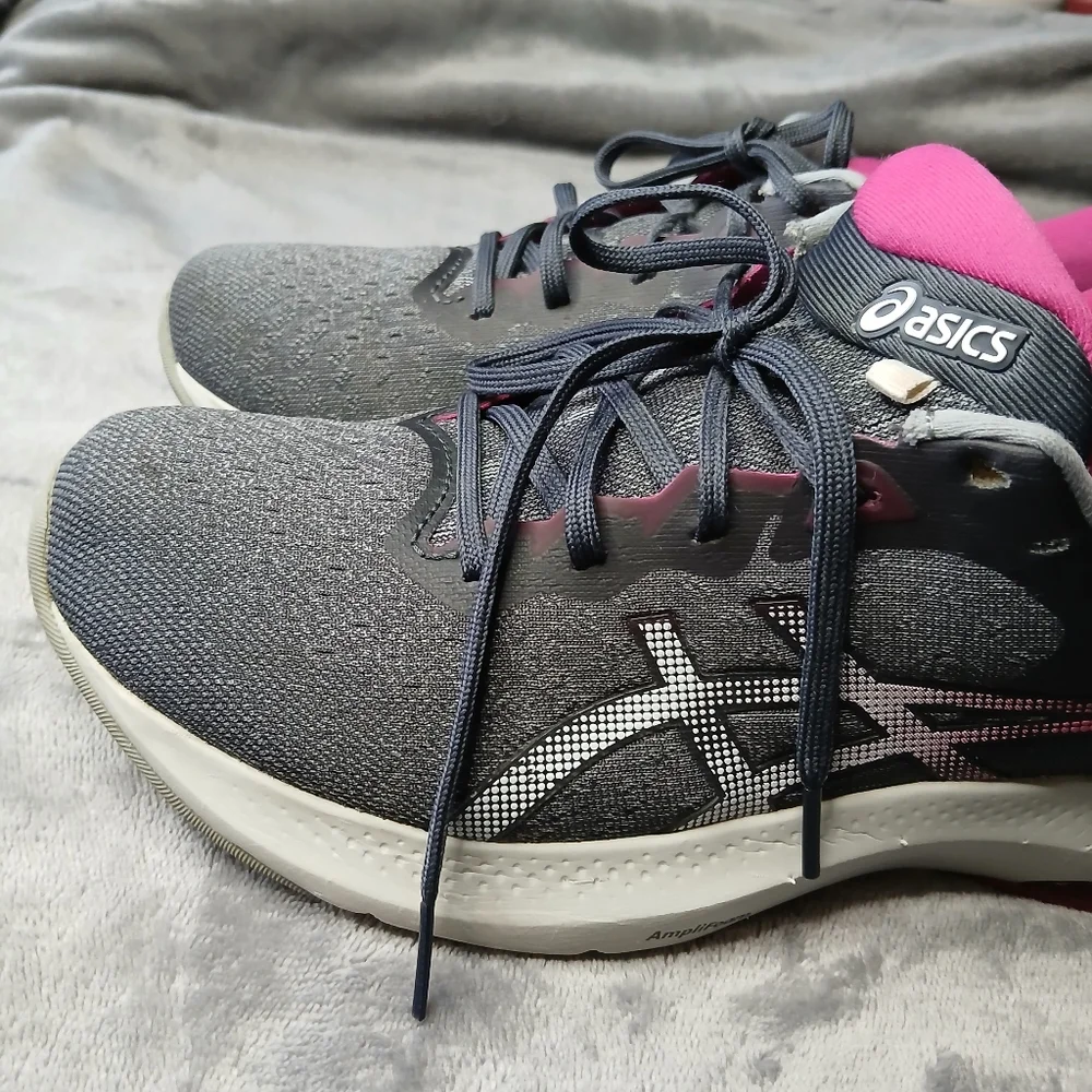 Oasis Women's Athletic‎ Shoes - Gray and Pink